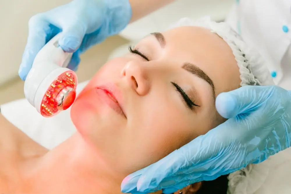 woman having non-surgical Morph8 treatment Kensington